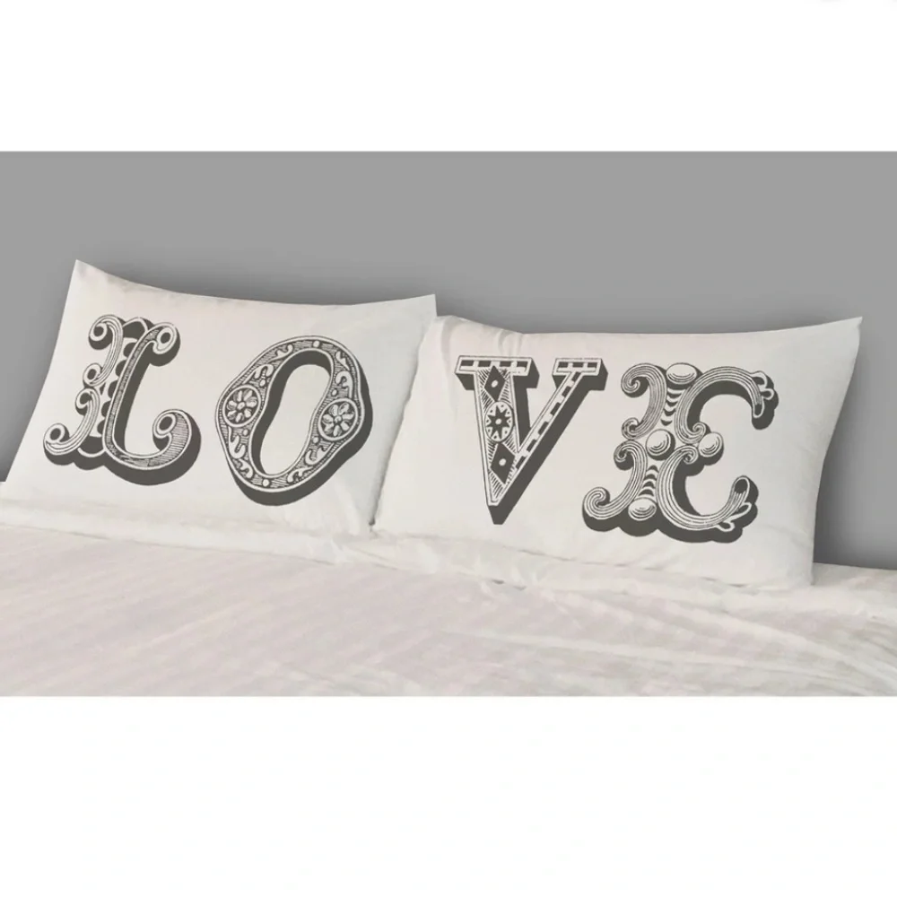 SLEEP ARTFULLY // graphic love pillow case set